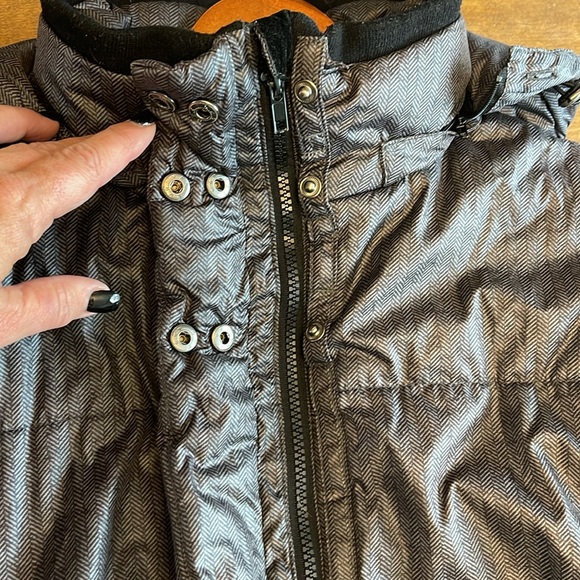 🌸FEN NELLI long quilted puffy coat with pockets & removable hood - Picture 5 of 14